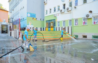 Alanya Belediyesi okulları yeni eğitim dönemine hazırlıyor