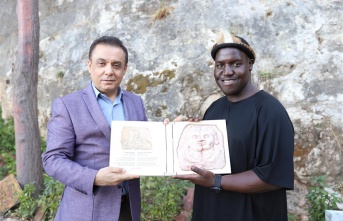 2 Afrikalı'nın gözleriyle Türkiye sergisi Alanya'da
