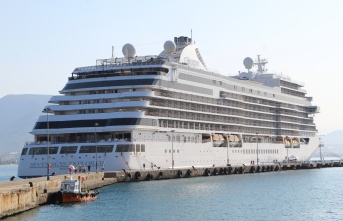 Alanya'ya "Seven Seas Explorer" ile 583 turist geldi
