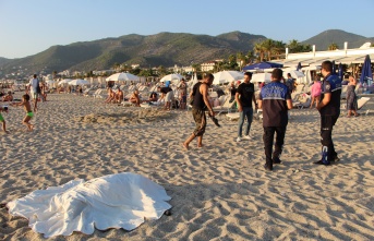 Alanya’da dünyaca ünlü plajda eşek boğuldu