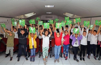 Alanya Belediyesi binlerce öğrenciye farkındalık eğitimi vermeye devam ediyor