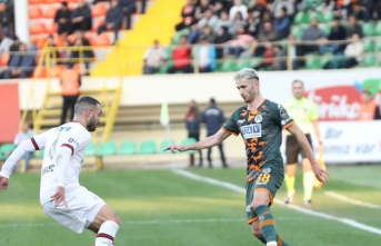 Alanyaspor evinde 1 puana razı oldu!