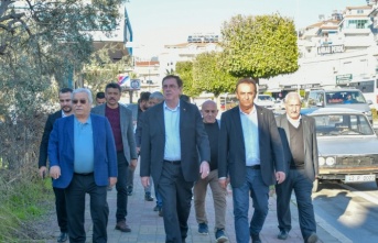 MHP'liler Konaklı'da esnaf ziyareti yaptı
