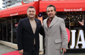 Mahmutlarspor Kulübü'nden Alanya Belediyesi'nin Çadır Kampanyası'na destek