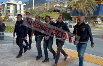 Alanya’da tartıştığı ev arkadaşını satırla öldürdü