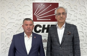 CHP eski İlçe Başkanı Takavut, aday adaylığını açıkladı