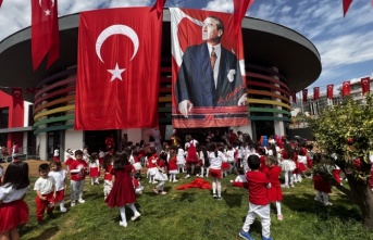 Alanya Belediyesi Rüya İpekten ve Saadet Çelik Kreş Ve Çocuk Akademisi’nde 23 Nisan coşkusu