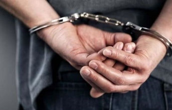 Alanya’da 25 yıl hapis cezasıyla aranan şahsı JASAT yakaladı