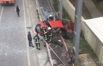 Alanya’da feci kaza: 1’i ağır 2 yaralı