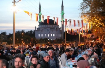 Başkan Yücel Avsallar iftar sofrasında vatandaşlarla buluştu