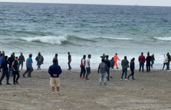 Alanya'da denize giren kişi boğuldu