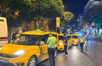 Alanya'da ticari taksilere denetimler sürüyor