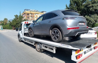 Alanya’da süreleri dolan yabancı plaka araçlar toplandı