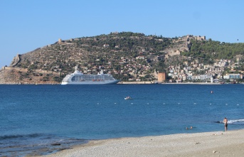 Seven Seas Voyager kruvaziyeri Alanya’ya geldi