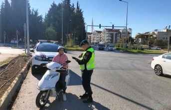 Alanya'da motosiklet sürücülerine ceza yağdı