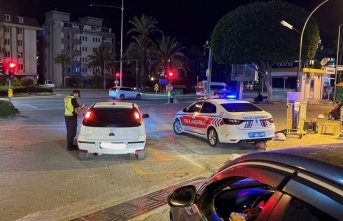 Alanya’da 8 araç trafikten men edildi