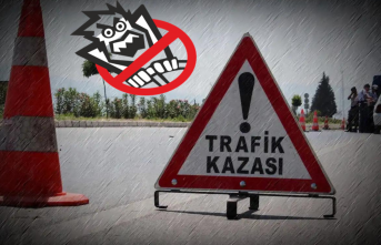 Alanyada virajı alamayan motosiklet sürücüsü hastanelik oldu