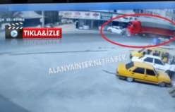 Alanya’da şerit ihlali yapan otomobil ile TIR çarpıştı: 1 ölü