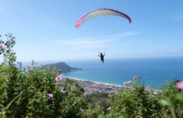 ALANYA’ DA YAMAÇ PARAŞÜTÜ AKDENİZ BÖLGESİ HEDEF YARIŞMASI YAPILDI