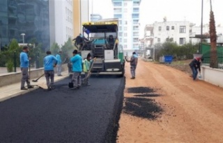 Mahmutlar Mahallesi'nde aralıksız yol çalışmalarına...