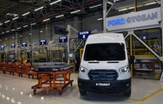 Türkiye'de üretilen elektrikli Ford E-Transit...