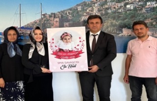 Alanya'da Ela bebek için yardım zarfları okullara...