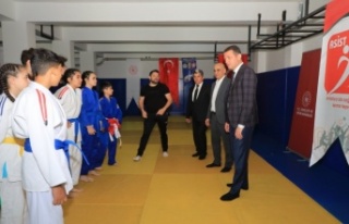 Kaymakam Ürkmezer’den judo öğrencilerine ziyaret