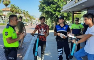 Alanya’da polis kurallara uymayan scooter sürücülerine...