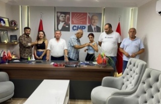 ALKÜ’lü gençler CHP'ye katıldı