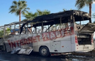 Alanya’da şehirlerarası otobüs alev alev yandı