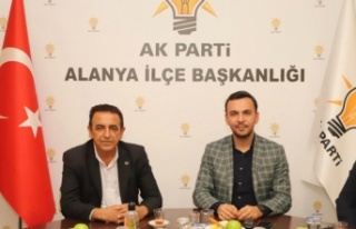 Mustafa Sünbül ve yönetiminden AK Parti’ye ziyaret