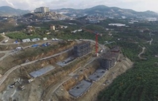 TOKİ, Alanya'da 250 konutun inşasına başladı