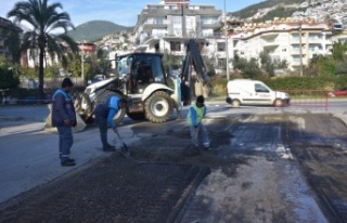 Asfalt yenileme çalışması Hacet Mahallesi'nde...