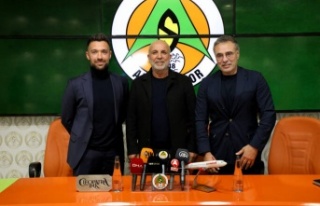 Alanyaspor'da Ersun Yanal dönemi başladı