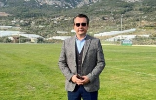 Mahmutlarspor’da Bağışlar bırakıyor