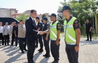 Kaymakam Ürkmezer güvenlik güçlerini ziyaret edip...