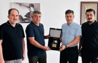 Kestelspor’dan Başkent’e teşekkür plaketi