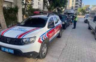 Alanya’da jandarma sürücülere ceza yağdırdı