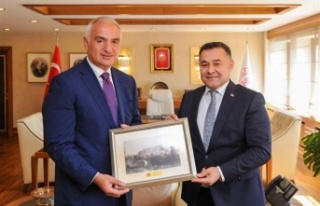 Başkan Yücel Ankara'da ziyaret turunda