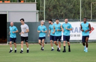 Corendon Alanyaspor, Adana Demirspor maçı hazırlıklarına...