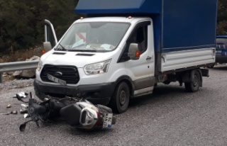 Alanya’da kamyonet ile motosiklet çarpıştı:...