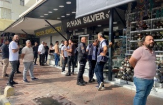 Alanya’da marka avukatı dükkana girince ortalık...