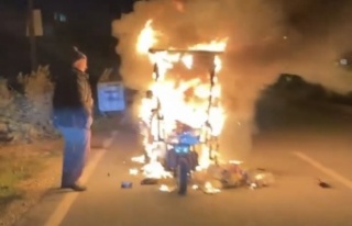Alanya’da elektrikli motosiklet yandı