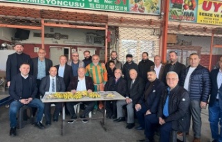 Şahin, Alanya hal esnafıyla buluştu