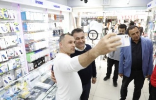 Yücel, "Esnaflarımızın yanındayız, yanında...