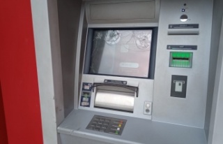 Alanya’da ATM’ye zarar verildi