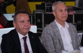 Özçelik üzüntülerini iletti