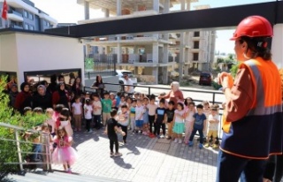 ALANYA BELEDİYESİ ÇOCUK KREŞİNDE AFET TATBİKATI...