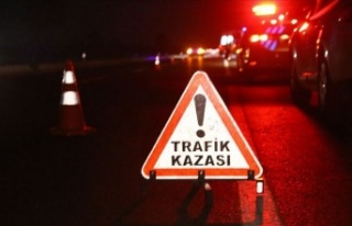 Alanya’da motosiklet ile minibüs çarpıştı:...