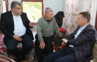 Kaymakam Ürkmezer ev ziyaretlerine devam ediyor